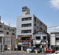 八幡ビルの外観