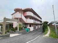 ヴィラージュ私市の外観