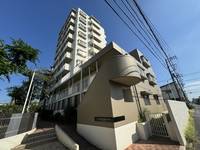 LA MAISON BLANCHEの外観