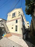 アーリアの外観