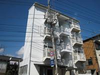 ロイヤル鴨部の外観