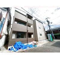 アート総持寺駅前の外観