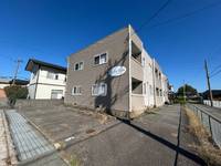 ガーデンハイム松任の外観