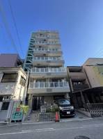 ロイヤルコートの外観