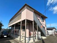 シャルマンハイツの外観