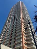 キャナルファーストタワーの外観