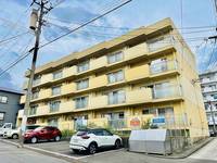 コーポ坪根の外観