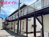 エステート川崎A棟の外観