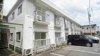 サーキット前ハイツの外観