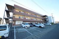 ファーストハイツの外観