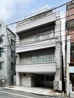 峯村ビルの外観