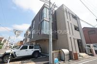 神奈川県伊勢原市東成瀬(マンション)の賃貸物件の外観
