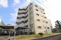 URアーベインルネス穴生の外観