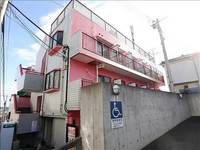 ヨコハマストロベリーインターナショナルの外観