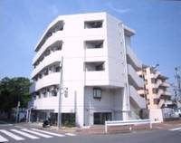 第23クリスタルマンションの外観