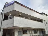 ホワイトコート綾瀬の外観