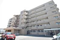 上高畑コーポ丸万の外観