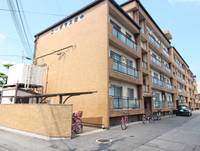 コ-ポラス府中の外観