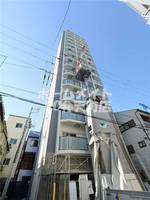 クローバーグランツ弁天町の外観