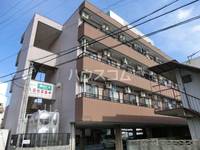 梅田ビルの外観