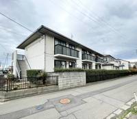 クローカスルミノワの外観