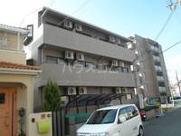 ドミール小松里の外観