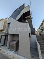 クロ コートの外観