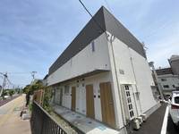 アスコット薬師堂西の外観