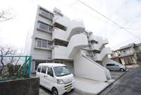 MOON中原東の外観