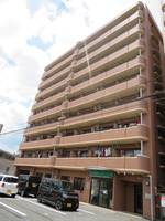 アルウィンコート亀川の外観