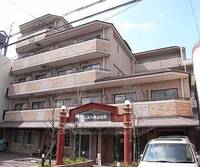 アブレスト東山本町の外観