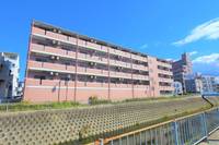 キンキ宝ハイツの外観