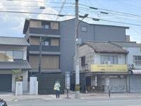 クレアラ・クーオの外観