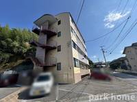 パパ・ド・ポーラスターの外観