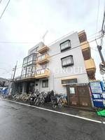 シャレードマルシンの外観