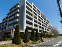 パークアベニュー八乙女ビューステージの外観