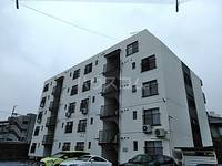 ハイツアデリーヌの外観