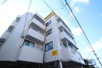 泉中央ビルの外観