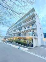 バースシティ溝の口WESTの外観