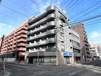 小松ビルの外観