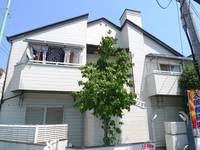 シャイニ-ハウスの外観