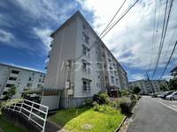 高津団地5街区16棟の外観