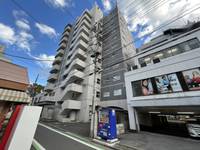 V.I.P.ROYAL氷川台の外観