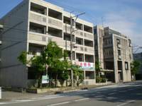 土清水山手ハウスの外観
