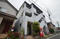 スタシオン泉の外観