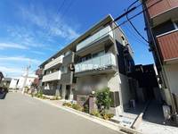 セント コリーヌ D棟の外観