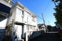 石見荘2階の外観