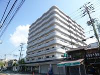 ロイヤルハイツ高井田の外観