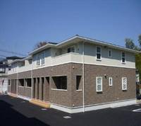 クレストガーデンIIの外観