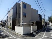 カーサ柿の木坂の外観
